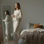 How to Use Morning Affirmations for Calm Starts